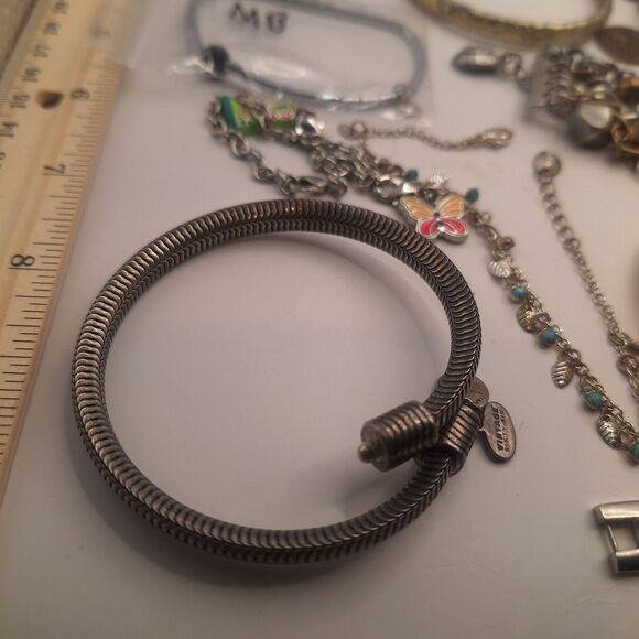 Lot Of 20 Of Used Unbranded/branded Bracelets - Picture 8 of 17